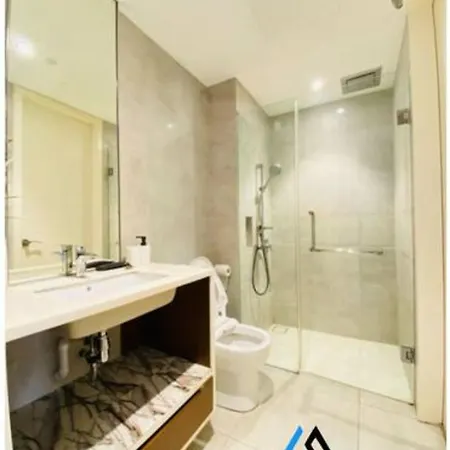 Sky Pool 4 Star Grade Stay In I-City Shah Alam Room photo