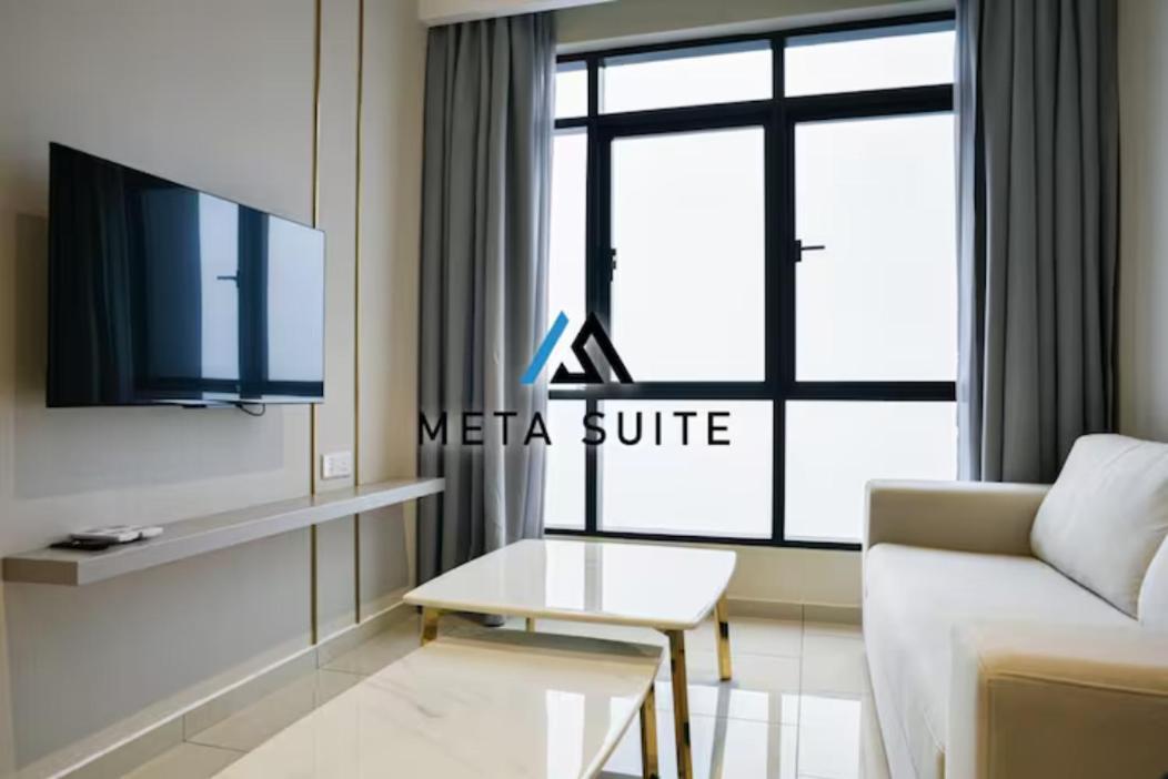 Sky Pool 4 Star Grade In I-city Apartment Shah Alam